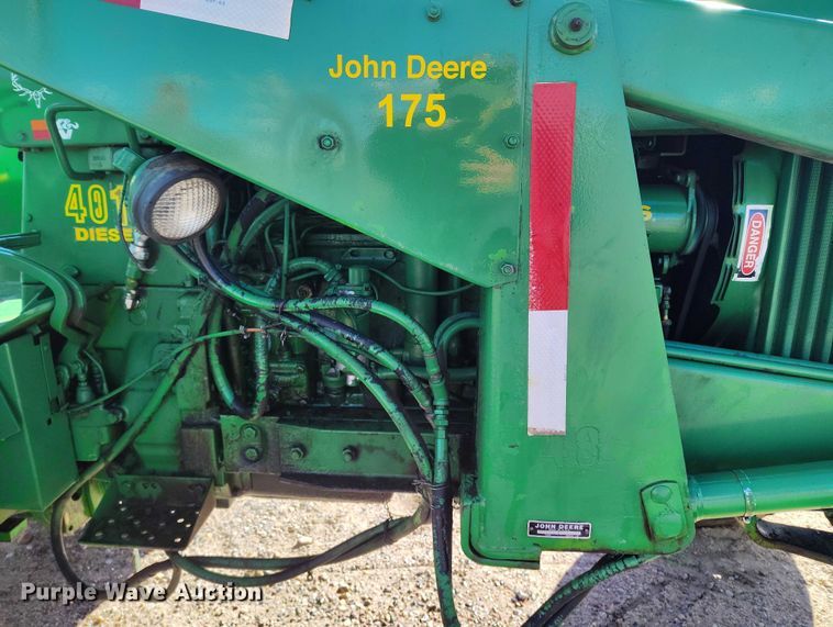 image for item IP9741 1962 John Deere 4010 tractor