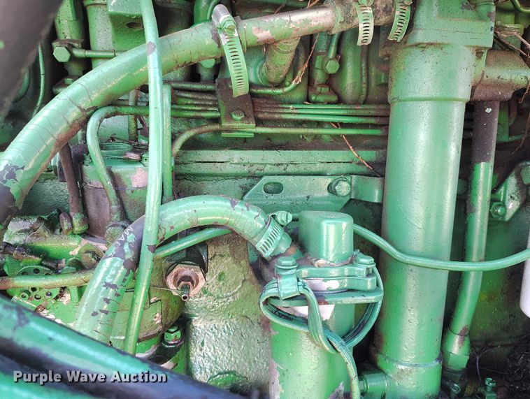 image for item IP9741 1962 John Deere 4010 tractor