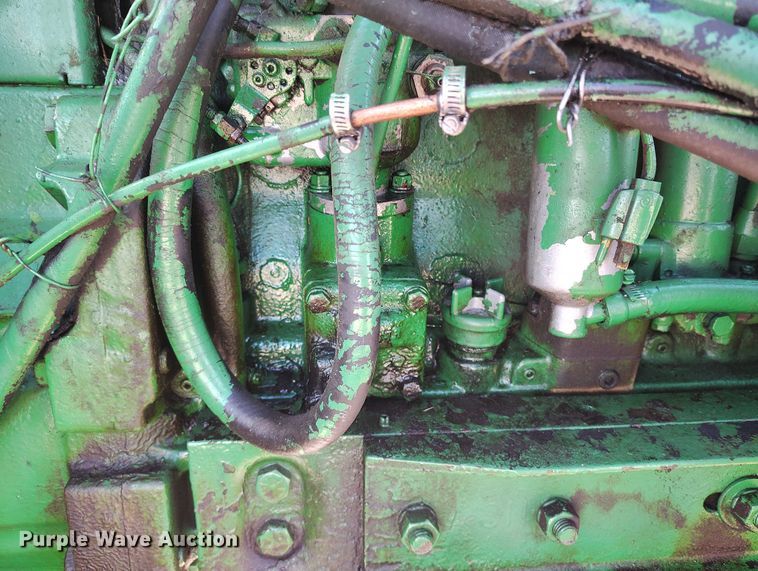 image for item IP9741 1962 John Deere 4010 tractor
