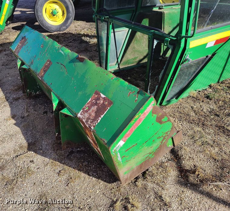 image for item IP9741 1962 John Deere 4010 tractor