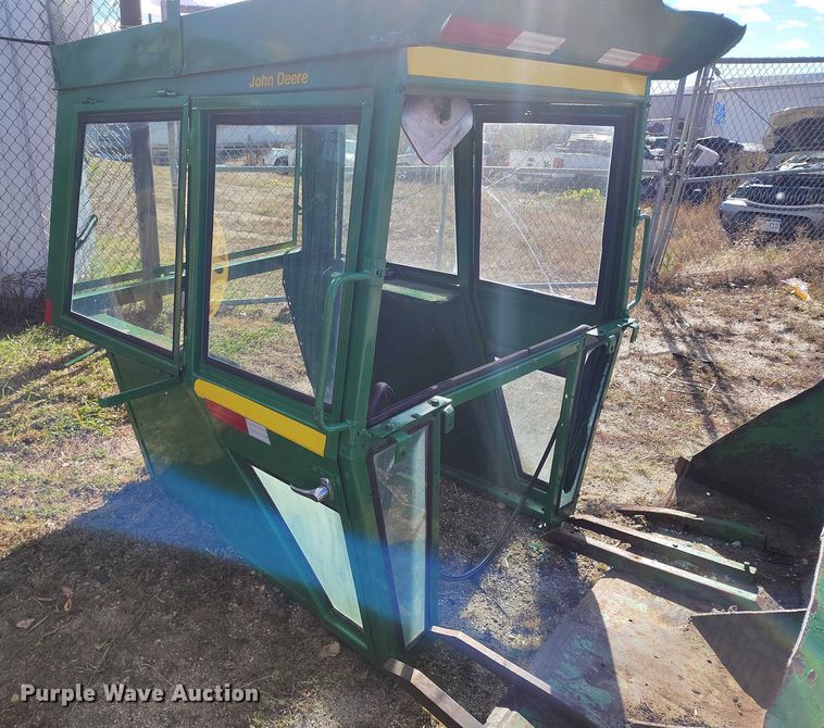 image for item IP9741 1962 John Deere 4010 tractor