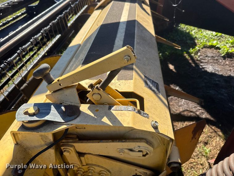 image for item NA9819 New Holland 16HS swather / windrower