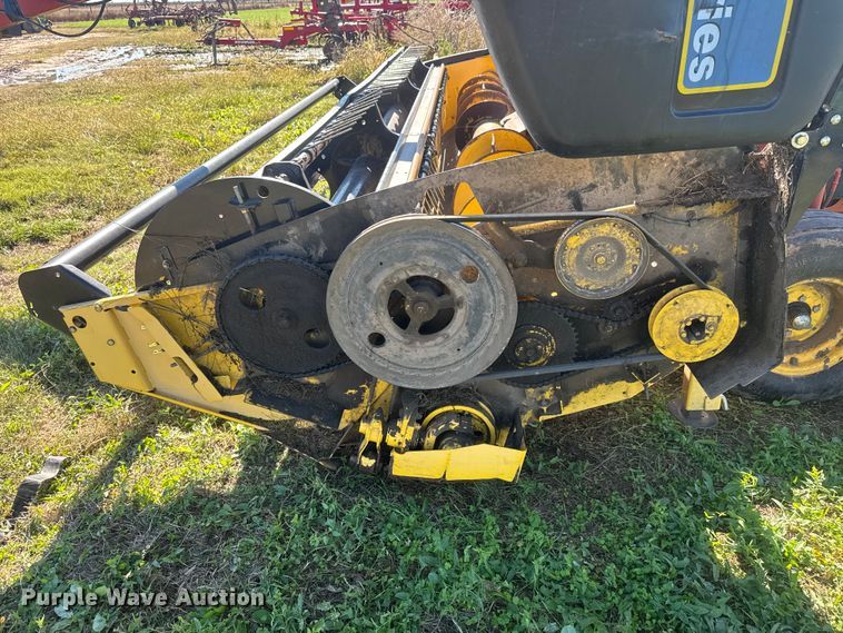 image for item NA9819 New Holland 16HS swather / windrower