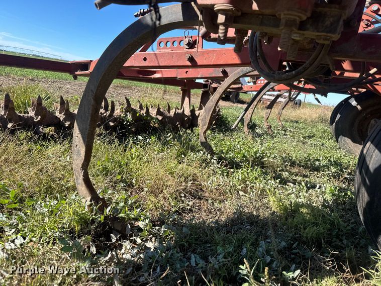 image for item NA9820 Sunflower Fallow-King 3040-28 sweep plow