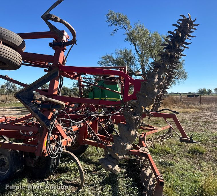 image for item NA9820 Sunflower Fallow-King 3040-28 sweep plow