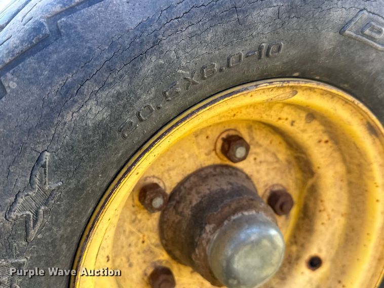 image for item NA9820 Sunflower Fallow-King 3040-28 sweep plow