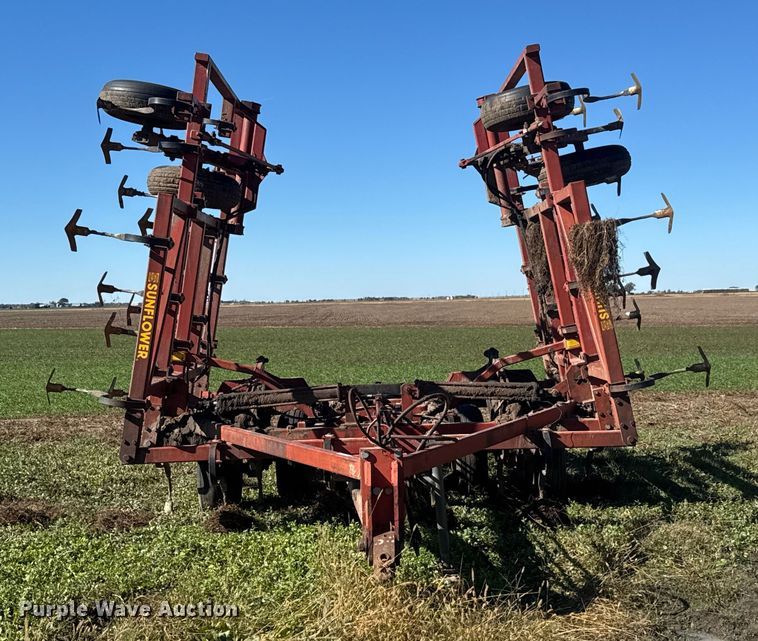 image for item NA9821 Sunflower 533127 field cultivator