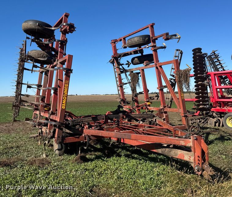 image for item NA9821 Sunflower 533127 field cultivator