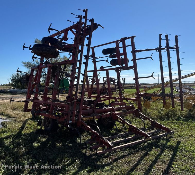 image for item NA9821 Sunflower 533127 field cultivator