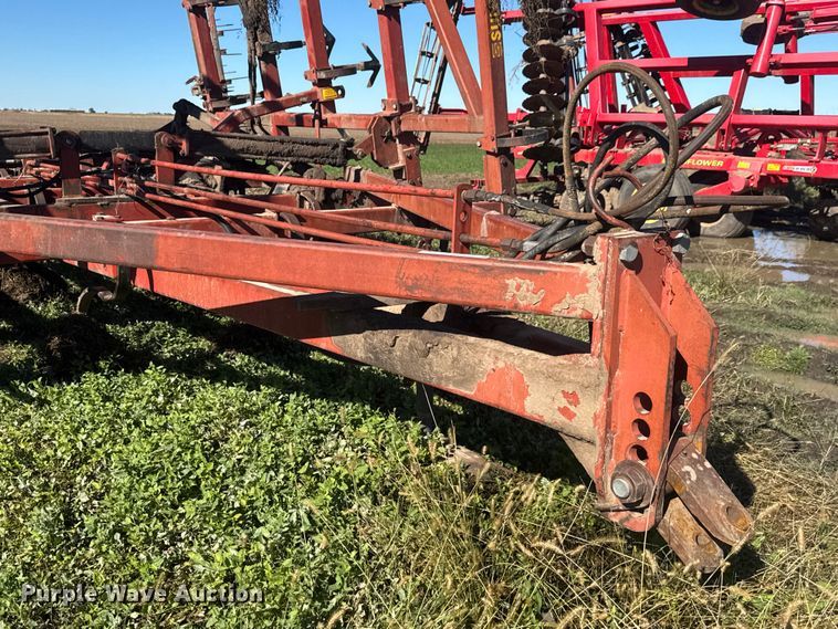 image for item NA9821 Sunflower 533127 field cultivator