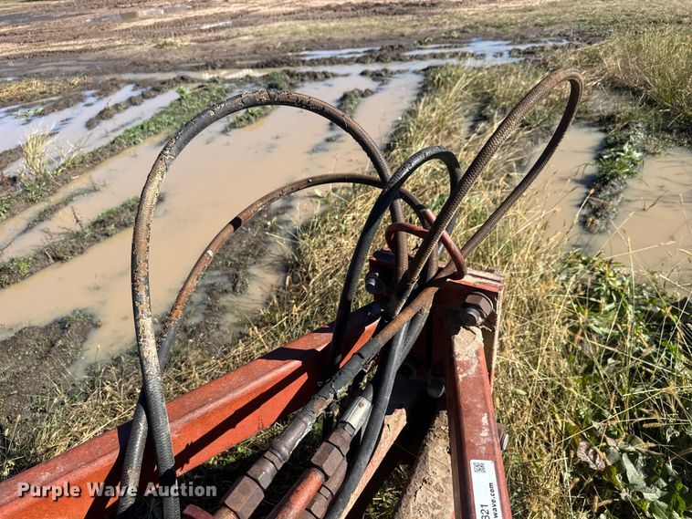 image for item NA9821 Sunflower 533127 field cultivator