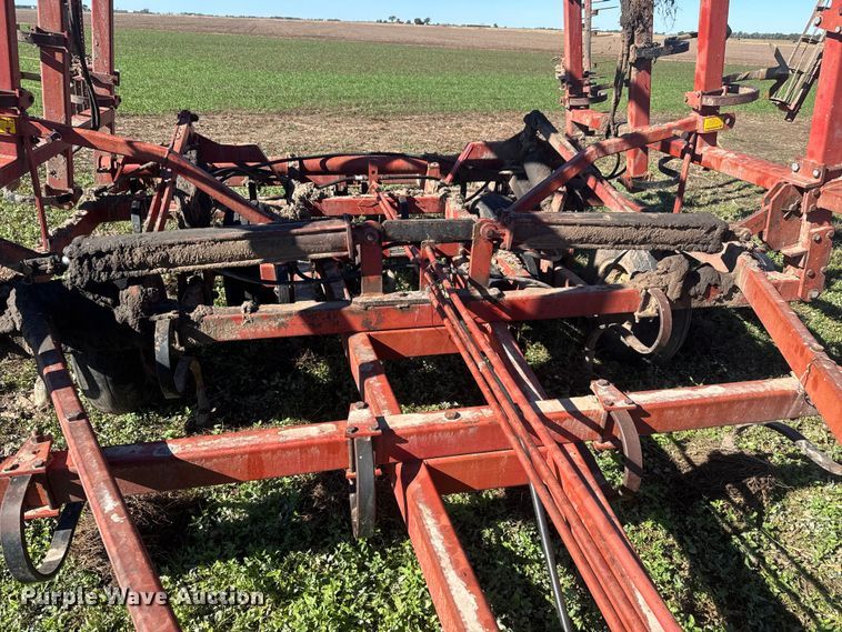 image for item NA9821 Sunflower 533127 field cultivator