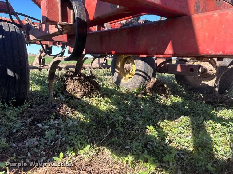 image for item NA9821 Sunflower 533127 field cultivator