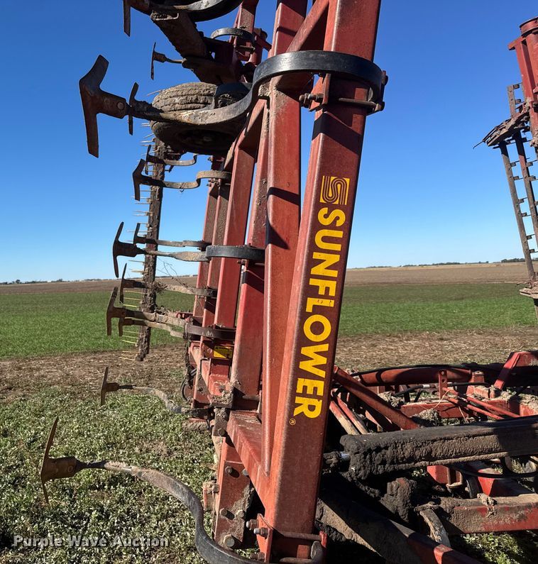 image for item NA9821 Sunflower 533127 field cultivator