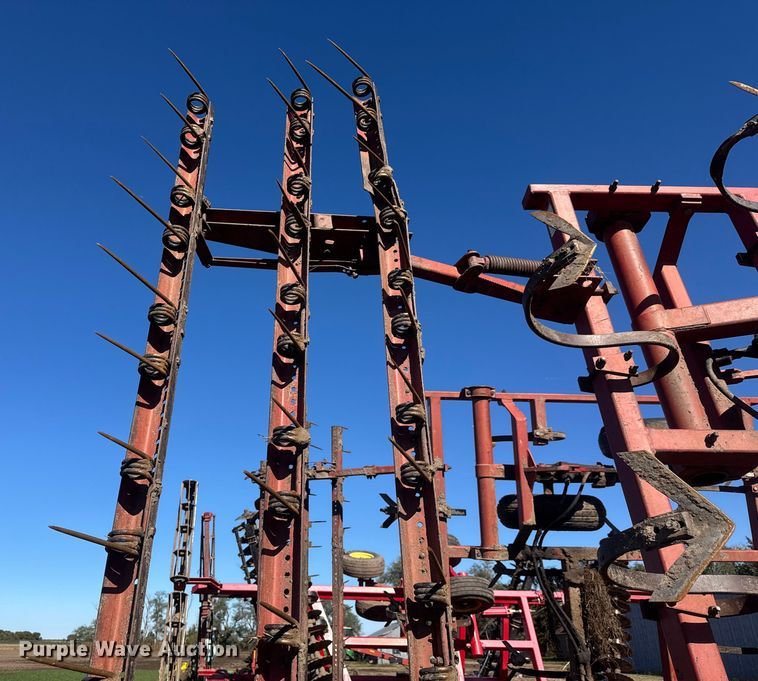 image for item NA9821 Sunflower 533127 field cultivator