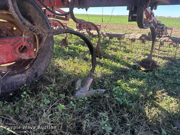 image for item NA9821 Sunflower 533127 field cultivator