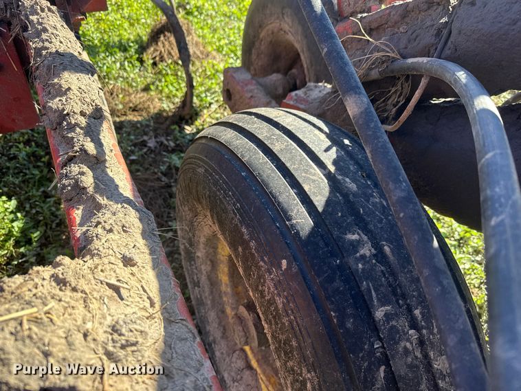 image for item NA9821 Sunflower 533127 field cultivator