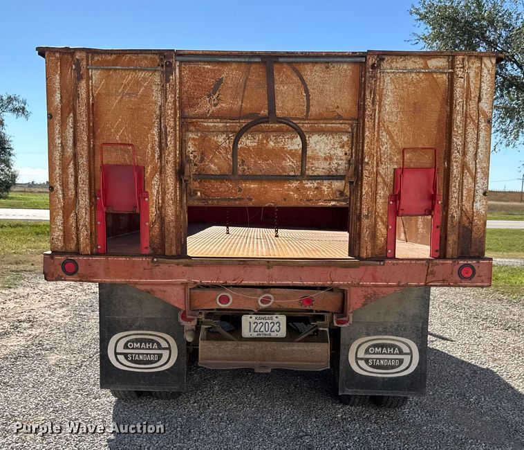 image for item NA9823 1972 Chevrolet C/50 grain truck