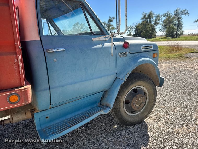 image for item NA9823 1972 Chevrolet C/50 grain truck