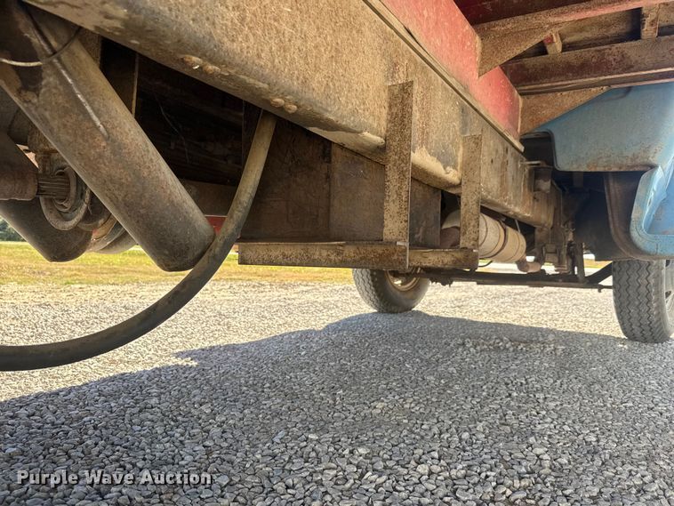 image for item NA9823 1972 Chevrolet C/50 grain truck