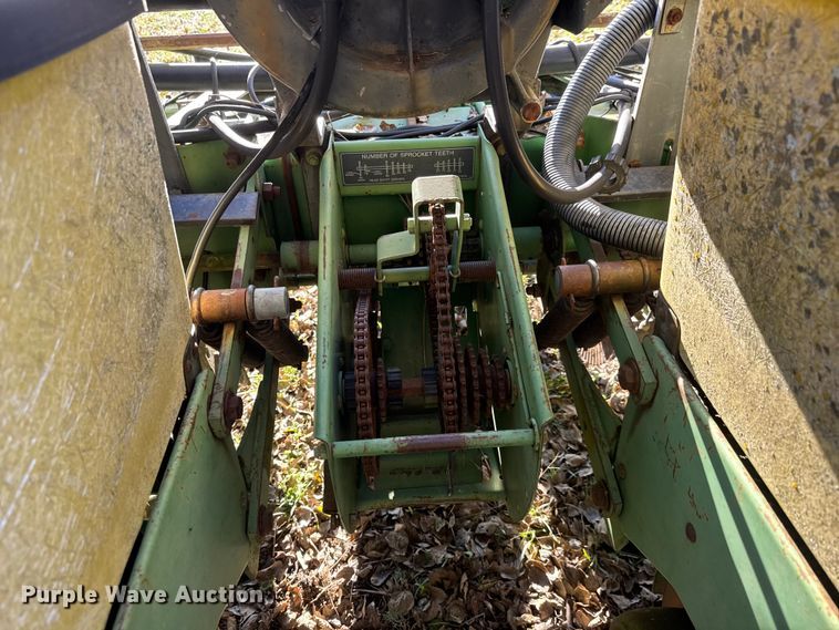 image for item NA9826 John Deere 7200 Max Emerge 2 no-till planter