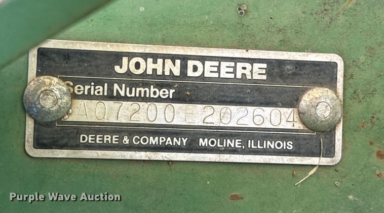 image for item NA9826 John Deere 7200 Max Emerge 2 no-till planter