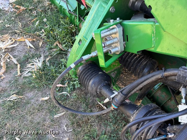 image for item YA1348 2022 John Deere RD40F Hydraflex flex draper head
