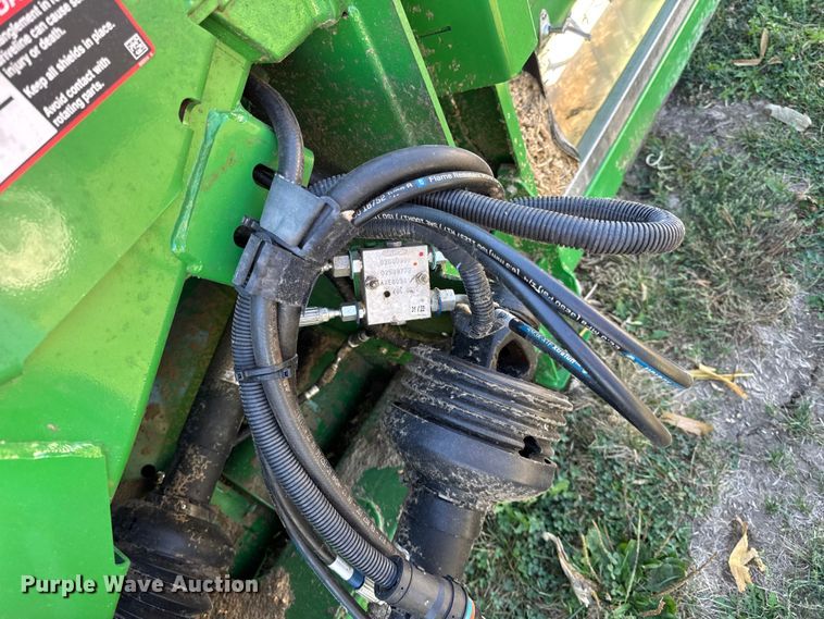image for item YA1348 2022 John Deere RD40F Hydraflex flex draper head