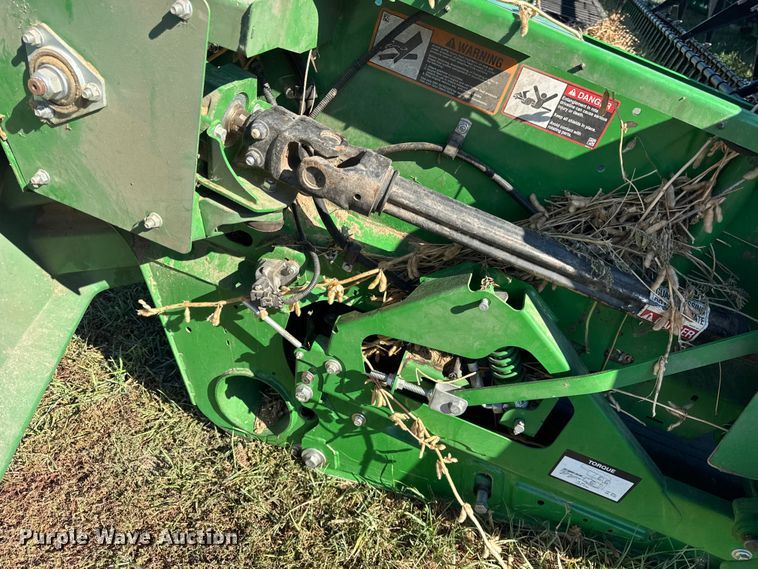 image for item YA1348 2022 John Deere RD40F Hydraflex flex draper head