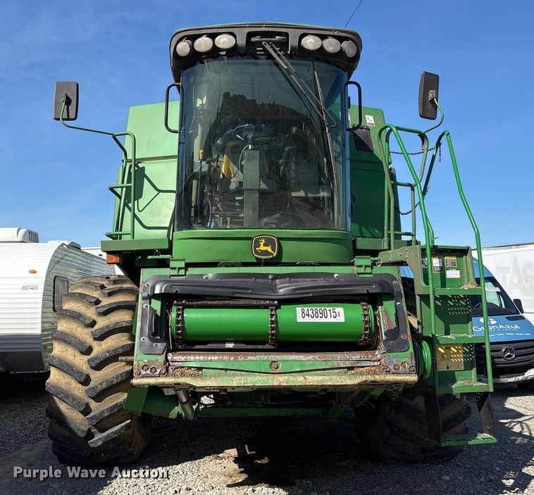 image for item YA1353 2007 John Deere 9660 STS combine