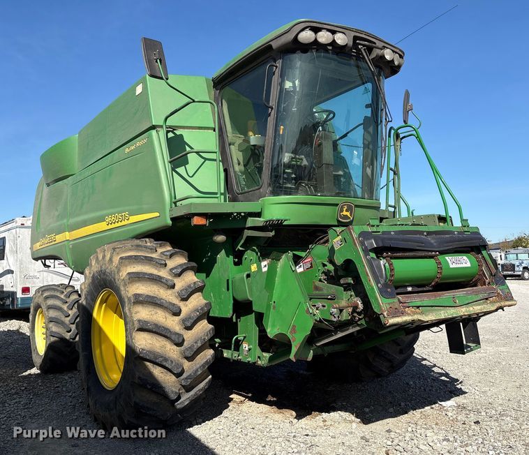 image for item YA1353 2007 John Deere 9660 STS combine