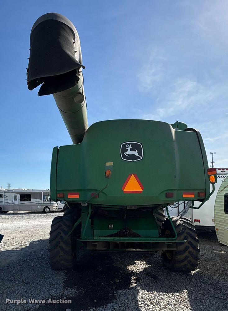 image for item YA1353 2007 John Deere 9660 STS combine