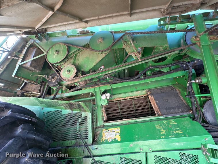 image for item YA1353 2007 John Deere 9660 STS combine