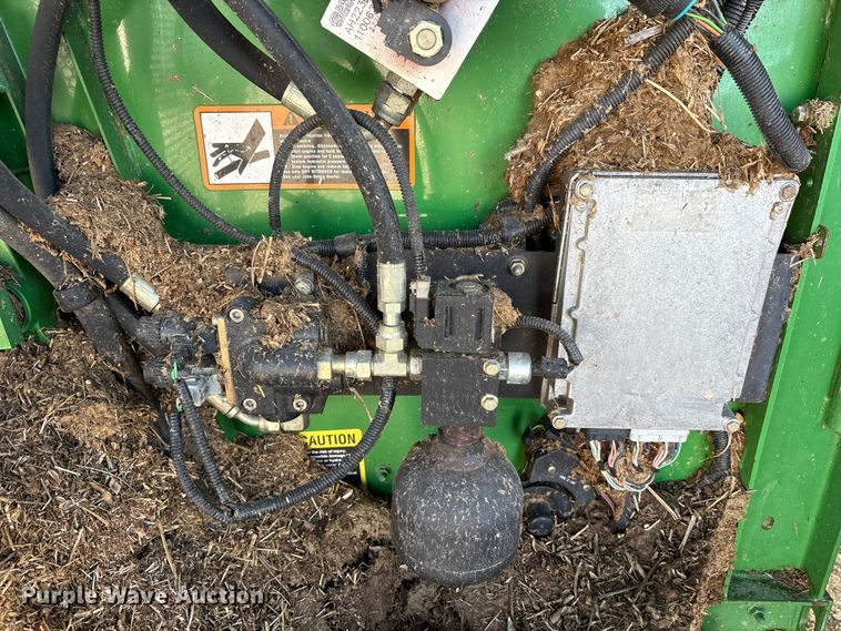 image for item YA1353 2007 John Deere 9660 STS combine