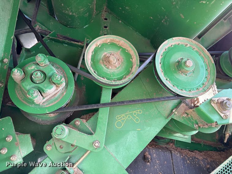 image for item YA1353 2007 John Deere 9660 STS combine