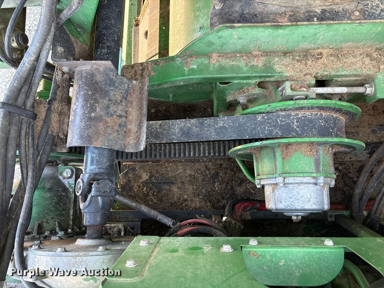 image for item YA1353 2007 John Deere 9660 STS combine