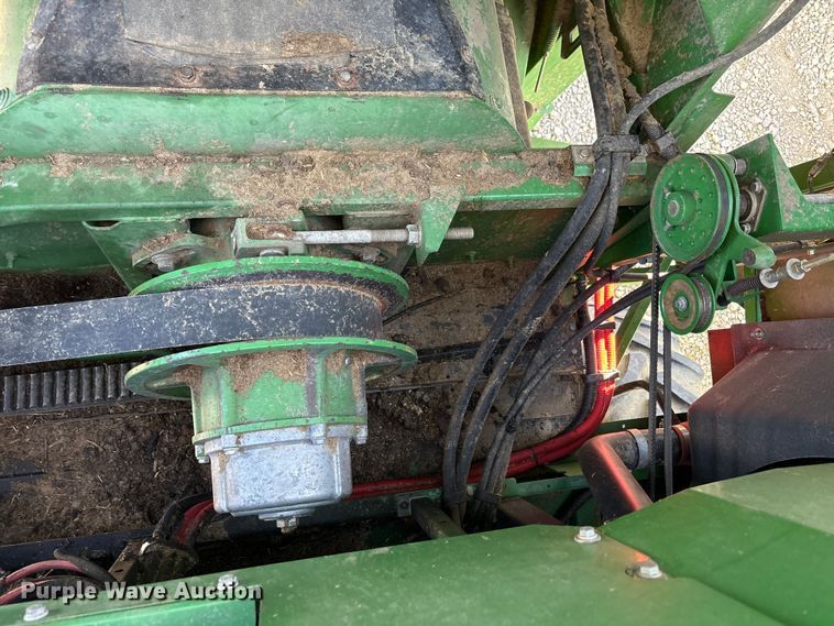 image for item YA1353 2007 John Deere 9660 STS combine