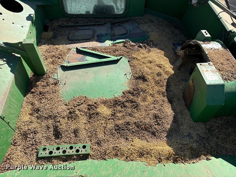 image for item YA1353 2007 John Deere 9660 STS combine