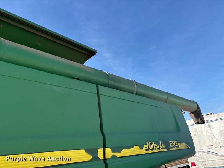 image for item YA1353 2007 John Deere 9660 STS combine
