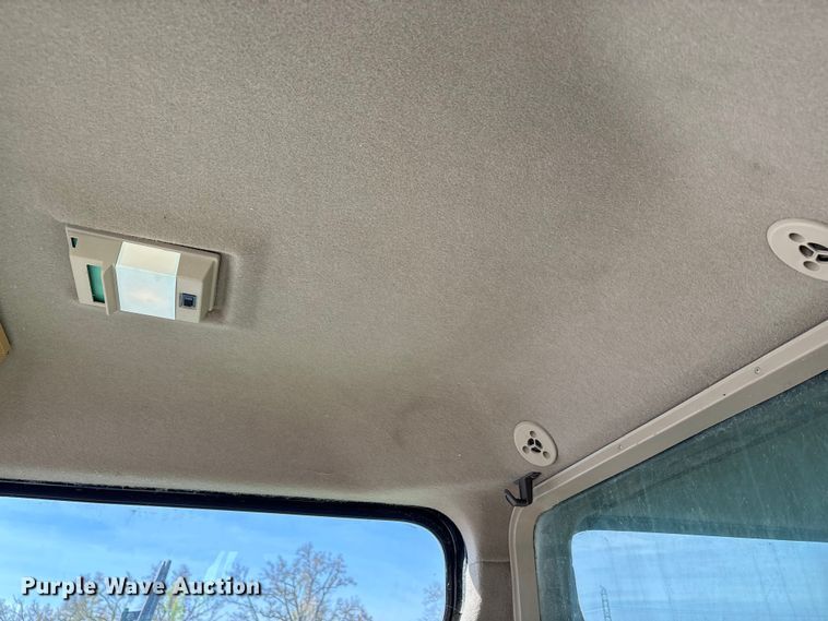 image for item YA1353 2007 John Deere 9660 STS combine