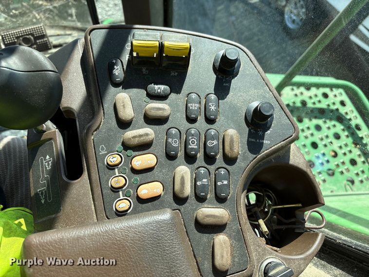 image for item YA1353 2007 John Deere 9660 STS combine