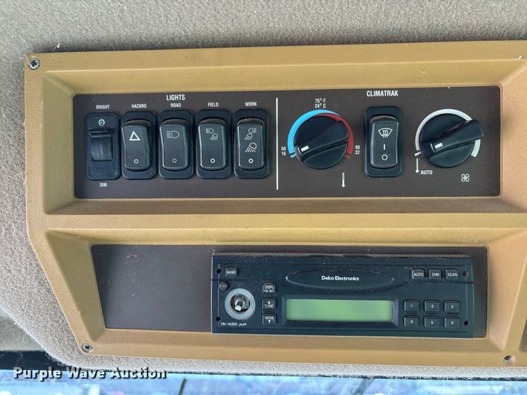 image for item YA1353 2007 John Deere 9660 STS combine