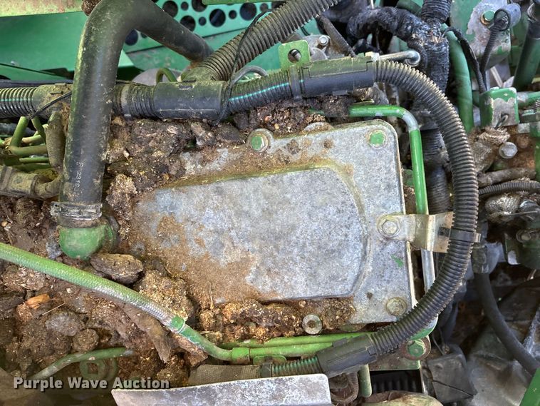 image for item YA1353 2007 John Deere 9660 STS combine