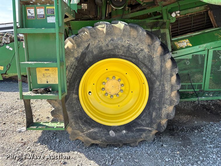 image for item YA1353 2007 John Deere 9660 STS combine