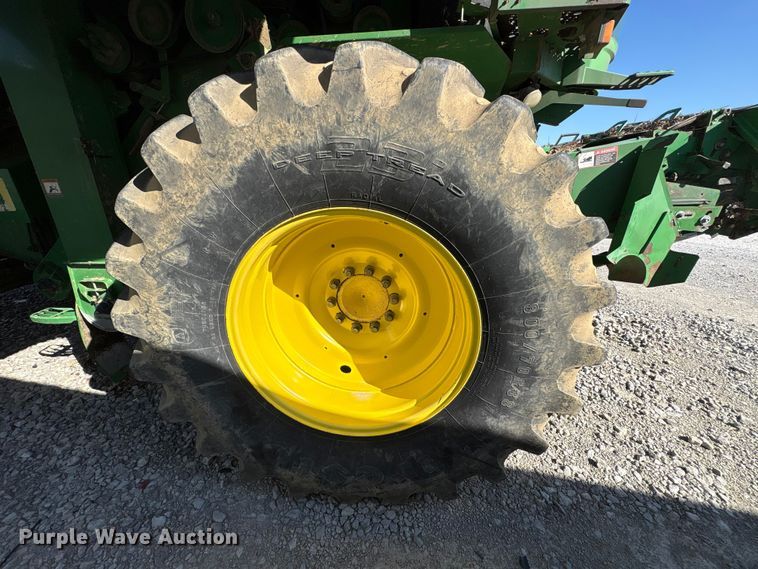 image for item YA1353 2007 John Deere 9660 STS combine