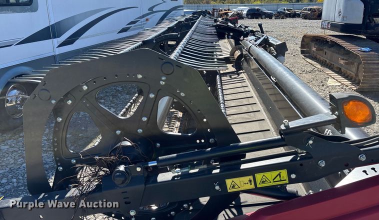 image for item YA1360 2019 MacDon FD140 flex draper head