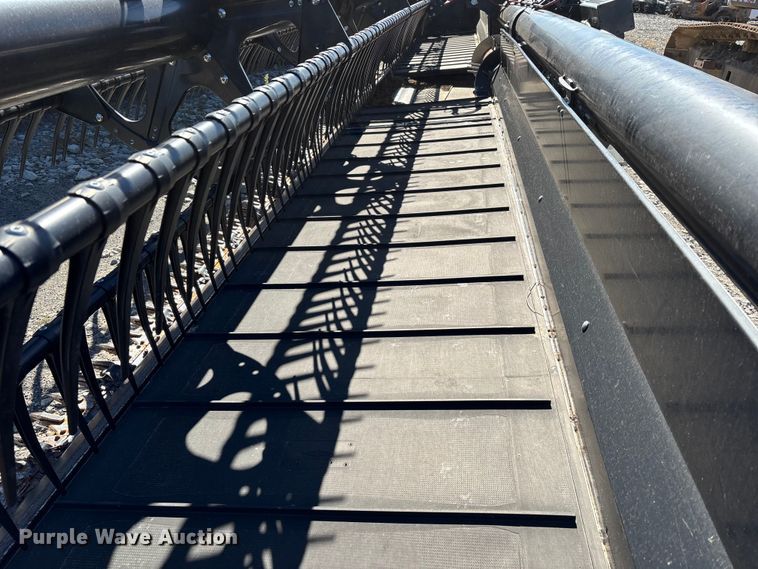 image for item YA1360 2019 MacDon FD140 flex draper head