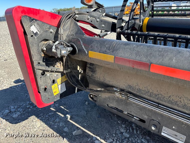 image for item YA1360 2019 MacDon FD140 flex draper head