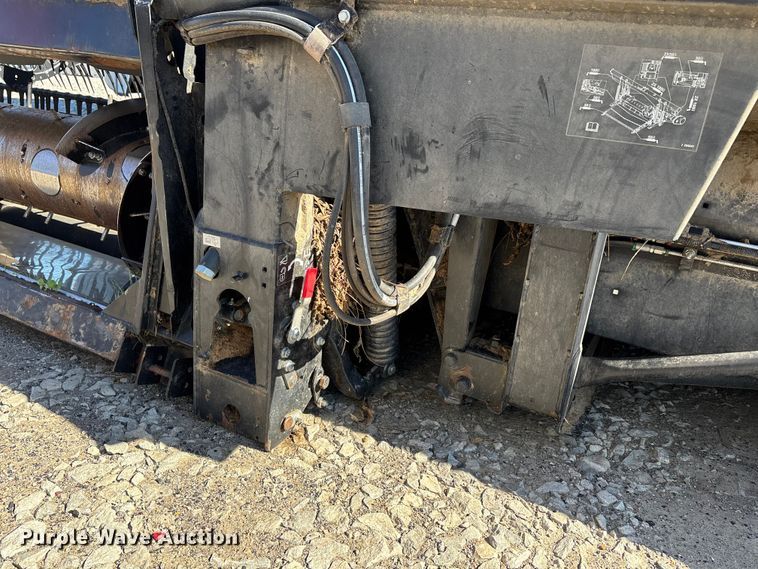 image for item YA1360 2019 MacDon FD140 flex draper head