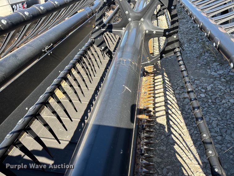 image for item YA1360 2019 MacDon FD140 flex draper head